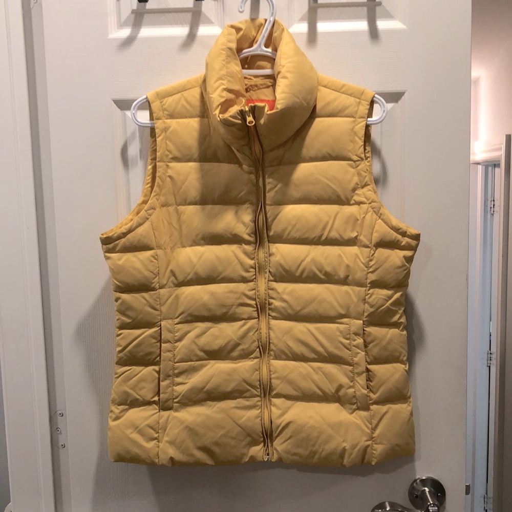 Joe Fresh ladies large yellow vest